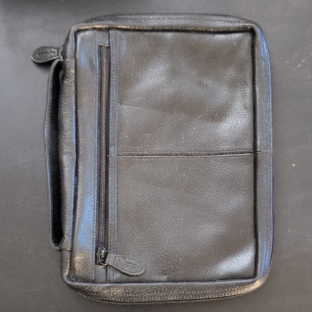 Black Vinyl Bible Cover Carry Case